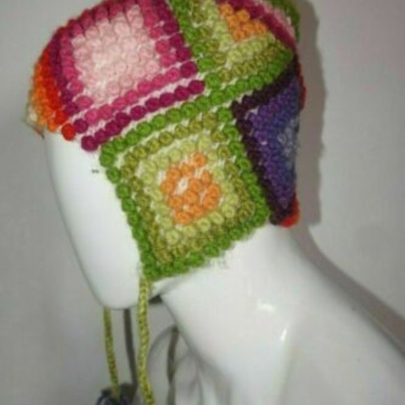 Multicolored chullo knitted in wool winter warm unisex Andean culture - Picture 7 of 11